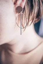 Pendientes de Clip redondos grandes para mujer, joyería Simple de color dorado, chapado en plata geométrico, clip para oreja hueca grande
