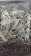 50 piezas encantos doble cara pluma 27x7mm antiguo bronce plata Color colgantes hacer DIY hecho a mano joyería de bronce tibetano