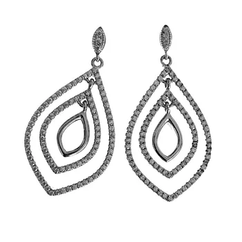 

Sterling silver earrings 925m long 35mm. Rhodium-plated teardrop threefold stones zircons close pressure