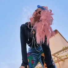 Peluca larga rizada de moda para mujeres negras, resistente al calor medio pelo negro, peluca sintética de fibra para Cosplay