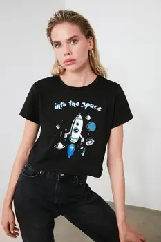 

Trendyol Printed and Plain 2'li Package Crop Knitted T-Shirt TWOAW21TS0070