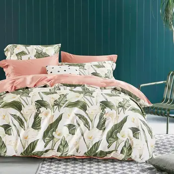 

Set of bed linen with blanket arttextile