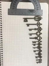 13 Uds Vintage encantos mixto colgante de llaves bronce antiguos encantos clave collar pulseras DIY joyería de Metal al por mayor