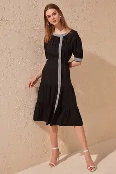 

Trendyol Lace Detail TWOSS20EL0499