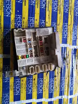 

8200481866F Case Relays/Fuses Renault Scenic Ii *