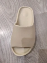 JIANBUDAN al aire libre suave cómodo zapatillas hombres mujeres baño interior zapatos de Casa EVA plano suela gruesa diapositivas sandalias de verano