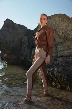 

Trendyol Flat Cut Pants TWOAW21PL0152