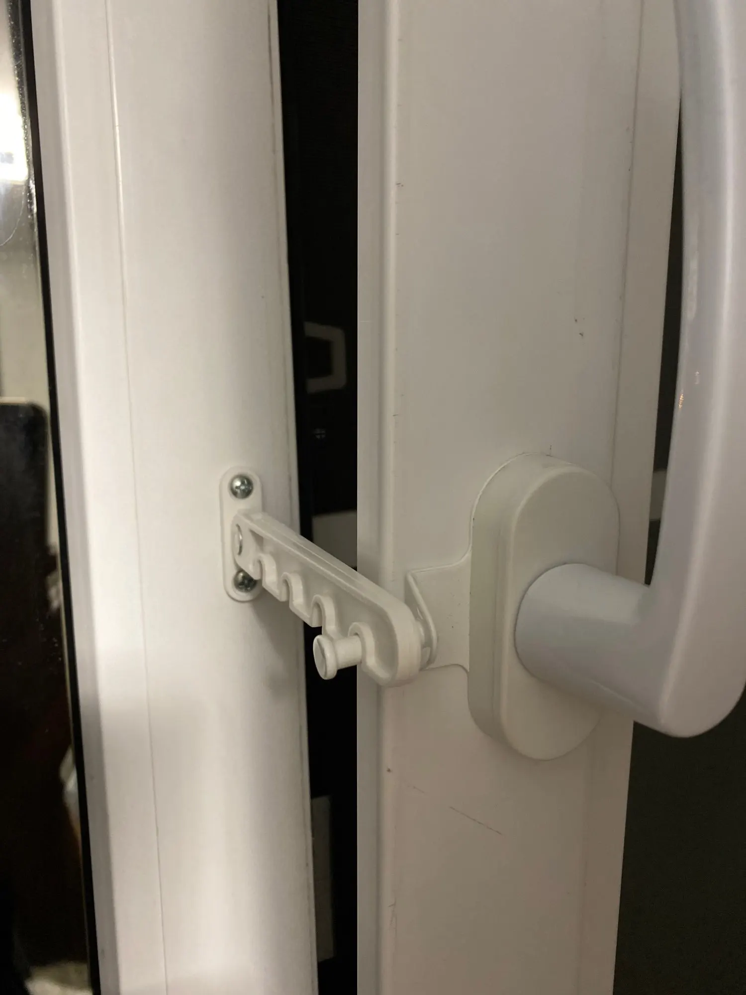 Вентиляция на окнах для микропроветривания