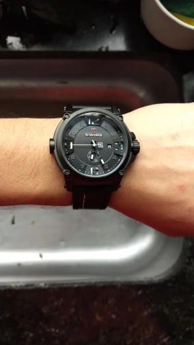 Sports Military Quartz Leather Strap Men Wristwatch photo review