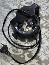 Bola de discoteca giratoria para fiesta, luz de fiesta giratoria activada por sonido, iluminación RGB 3LED de 3W para Navidad, boda, eventos, ángulo de haz, color negro con funda transparente