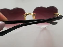 Gafas de sol sin montura con forma de corazón para niños, anteojos de sol deportivos a la moda, con Lentes rojas en color gris y Rosa, con UV400