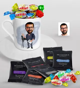 

Personalized Mr Director Caricature Of Turkish Coffee Cup Selamlique Mixed Turkish Coffee house And Haribo Candy Gift Seti-1
