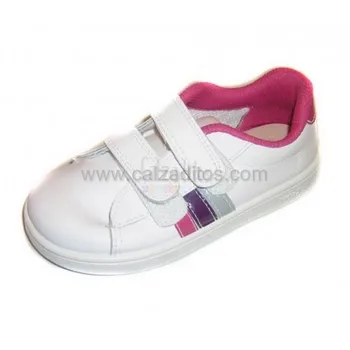 

White sporty trays roses, Dobsons.com