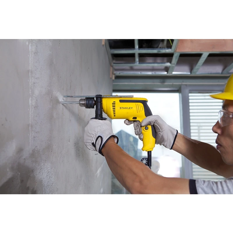 Дрель ударная Stanley SDH700(Мощность 700 Вт, ключевой патрон, реверс, регулировка скорости
