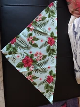 Bufanda en triángulo para mascotas, toalla de Saliva para perro y gato, Collar ajustable, Babero con estampado Floral, suministros para mascotas