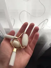 Rodillo de Jade para masaje Facial, rodillo de Jade verde y rosa, piedra Natural, herramientas para el rostro, mentón, cuello, belleza, cuidado de la piel