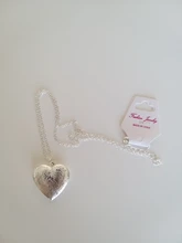 Diseño único tallado corazón-marco de fotos con forma colgante con abalorio, collares de medallón ajustables, joyería conmemorativa para hombres y mujeres