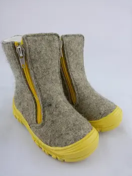 

16496 valenki nursery felt fur 22-25 yellow (24)