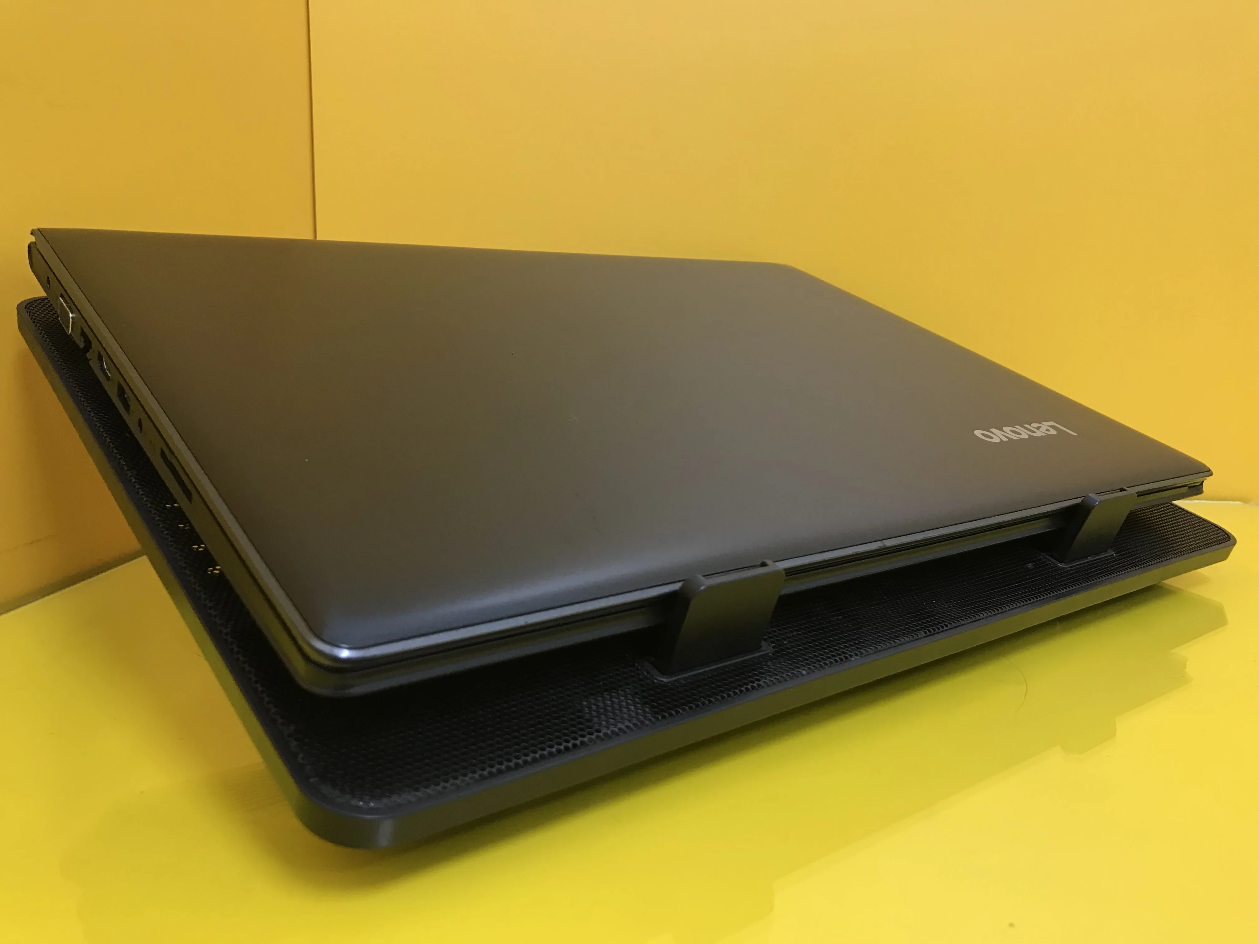 Ноутбук Lenovo 15.6&quot 1366x768 Intel Pentium N4200 2.50GHz AMD Radeon R5 M430 8Gb HDD 500Gb | Компьютеры и офис