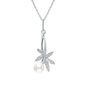 

Silver Pendant with cultured pearls and cubic zirconia sunlight sample 925