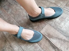 Verano transpirable mujeres zapatillas de deporte saludable caminar zapatos Mary Jane deportivo malla deporte madre regalo luz apartamentos 35-42 tamaño