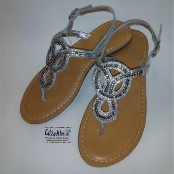 

Toe Sandals for girl or girl in silver, Strawberries and Cream by Conguitos