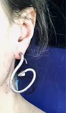2021 nueva 1 par de diamantes de imitación brazalete de oído de pendiente perforación dorada pinzas para orejas cartílago declaración clip aretes para las mujeres pendientes de