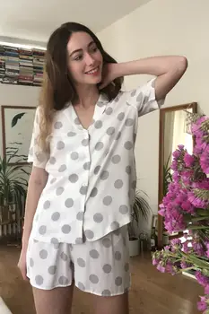 

Trendyol Polka Dot Viscose Woven Pajamas set THMSS20PT0289