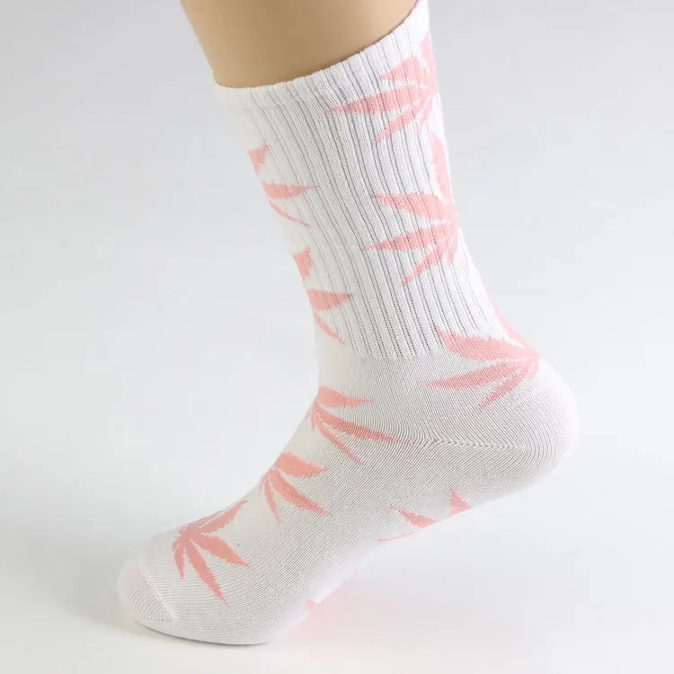 Fashion 1Pair comfortable high quality cotton socks hemp leaf maple leaves casual long weed crew socks spring and autumn