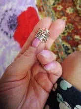 Pendientes de Estilo Vintage para mujer, aretes pequeños con diseño de flor hueca, abrazadera tipo U, estilo Retro, estilo europeo, Punk