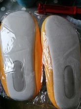 Zapatillas de casa antideslizantes para niños, zapatos divertidos de dibujos animados para el invierno, zapatos para suelo de interior