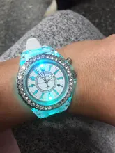 A0001-reloj LED luminoso para niños, de silicona, con lámpara, Color caramelo