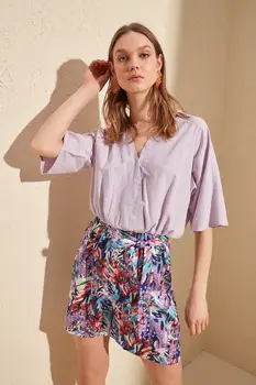 

Trendyol Lacing Detailed Shorts TWOSS19SR0029
