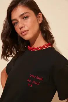 

Trendyol Embroidered Semi-Fitted Knitted T-Shirt TWOSS20TS0052