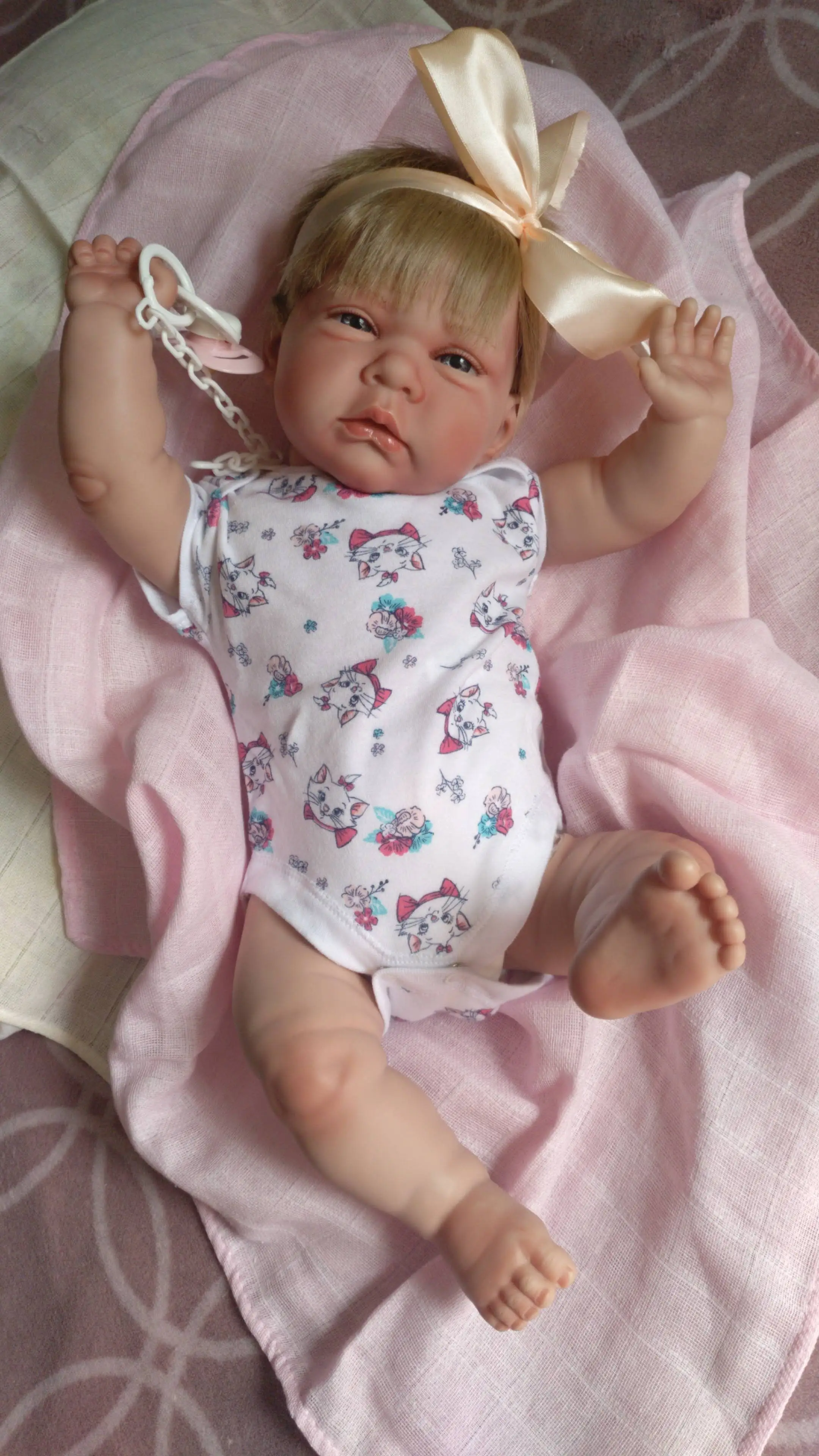 BEBÊ REBORN VIVI REALISTA FOFINHA ENCANTADORA - Maternidade Mundo Baby  Reborn