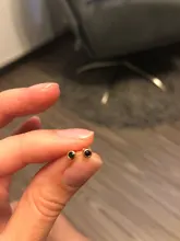 Mini pendientes de tuerca de Color dorado para mujer y niña, aretes de cristal negro, Plata de Ley 925 2019, aretes de circón pequeño bonitos H40