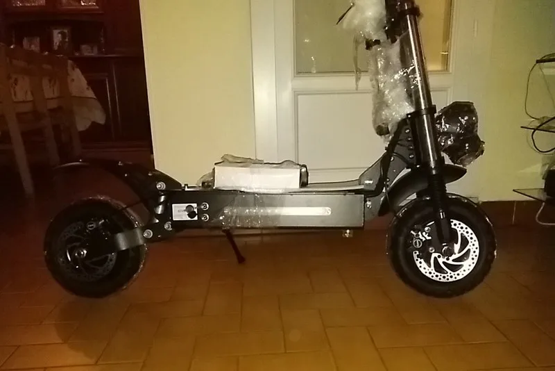 GUNAI – Trottinette électrique à double moteur, suspension et  batterie,modèle pliable avec siège de transport, vitesse de 85 km/h, 5600 W,  60 V, 33 Ah, 11 pouces, - Historique des prix et