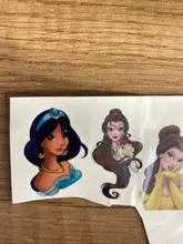 Disney-pegatina de princesa de dibujos animados para niños y niñas, juguete de personaje de acción aleatorio, decoración de la piel, regalo de cumpleaños y Navidad, 1 unidad