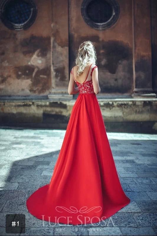 Свадебное платье+LUCE SPOSA+без рукавов+красное+лайкра