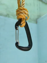 Mosquetón de aleación de aluminio con hebilla de seguridad, gancho de fijación, anillo en D, hamaca de tornillo para escalada en roca, accesorios de escalada de alta resistencia