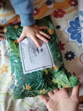 CUPSHE-bañador amarillo sólido de una pieza para mujer, traje de baño para playa, Monokini Sexy con volantes y cuello de pico, 2021