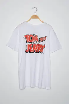 

Trendyol Tom & Jerry Licensed Back Printed Boyfriend Knitted T-Shirt TWOSS20TS0386