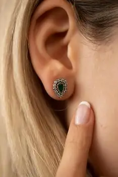 

Drop shape 2020 fashionable emerald woman earrings 925 Silver