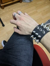 Punk Rock gótico puntiagudo hacen picos remache cono pendientes brazalete de cuero ancho brazalete pulseras brazalete de encanto de moda joyería Unisex