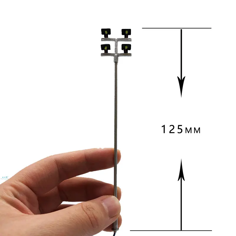 4 PCS HO Scale Model lighting tower Model Street Lights Layout Lamppost Train Garden Playground Stadium 4