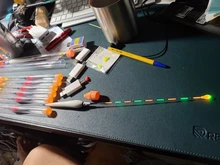 Flotador de pesca inteligente, alarma de mordedura de pez, cebo de mordedura de pez, luz LED, cambio de Color automático, boya electrónica de noche para pesca de invierno, nuevo