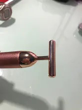 Barra de Estiramiento Facial de oro de 24k, rodillo de vibración, masajeador adelgazante, palo Facial, belleza Facial, cuidado de la piel, herramienta de vibración con forma de T