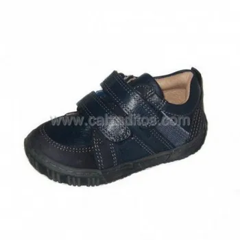 

Sport shoes in navy blue fur, Conguitos