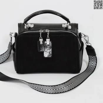 

POSSESS BRAND, woman messenger bag