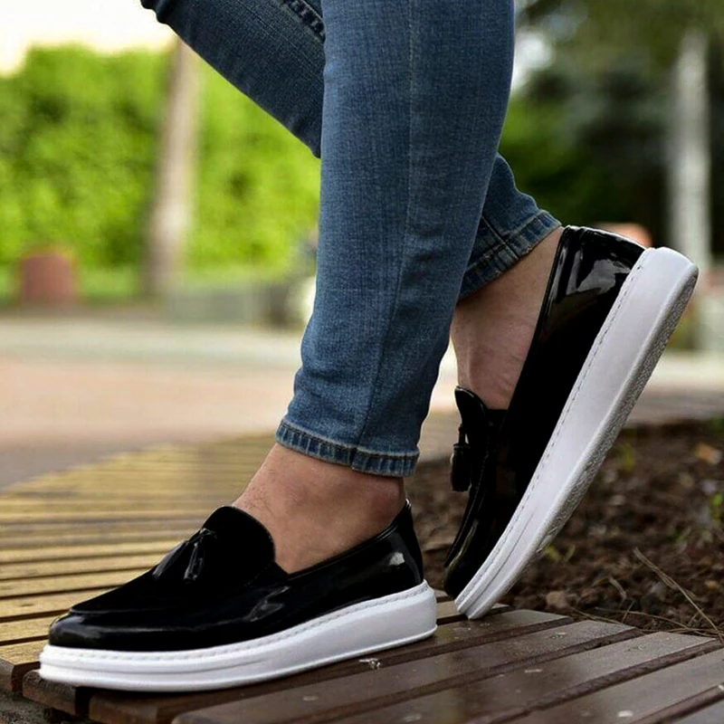 Chekich Men Casual Shoes for Men Sport High Sole Shoes Lace-up Men Sneakers Shoes Comfortable Flexible Fashion Style Leather Wedding Classic Shoes Breathable Walking Running Sneakers masculino Zapatillas Hombre CH002